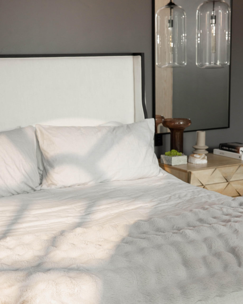 Cozy Earth Bubble Cuddle Blanket, Faux Fur Ultra-Soft Luxury Throw Blanket